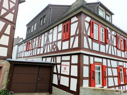 Malermeister Andreas Metzler - Seit 25 Jahren Ihr Malerbetrieb in Oberursel