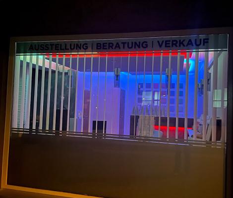 Höhne Alexander - Showroom Höhne & Roth GmbH