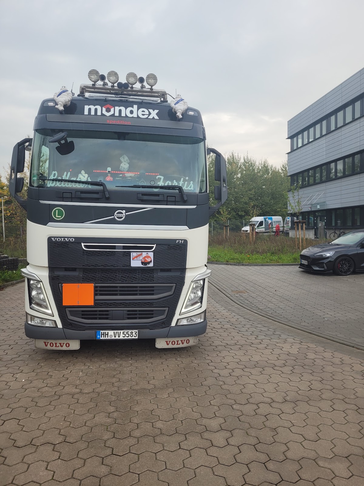 682ccec8165f1