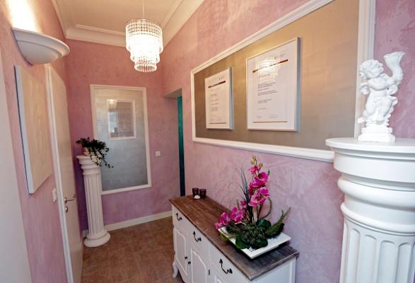 BRECHT Stuckateur. Maler. Farbenfachmarkt.