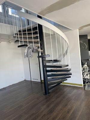 Blerim Bajraktari - Renovierung, Tapezierarbeiten, Bodenbeläge, Holz und Bautenschutz, Raumausstattung, Hausmeister-Service